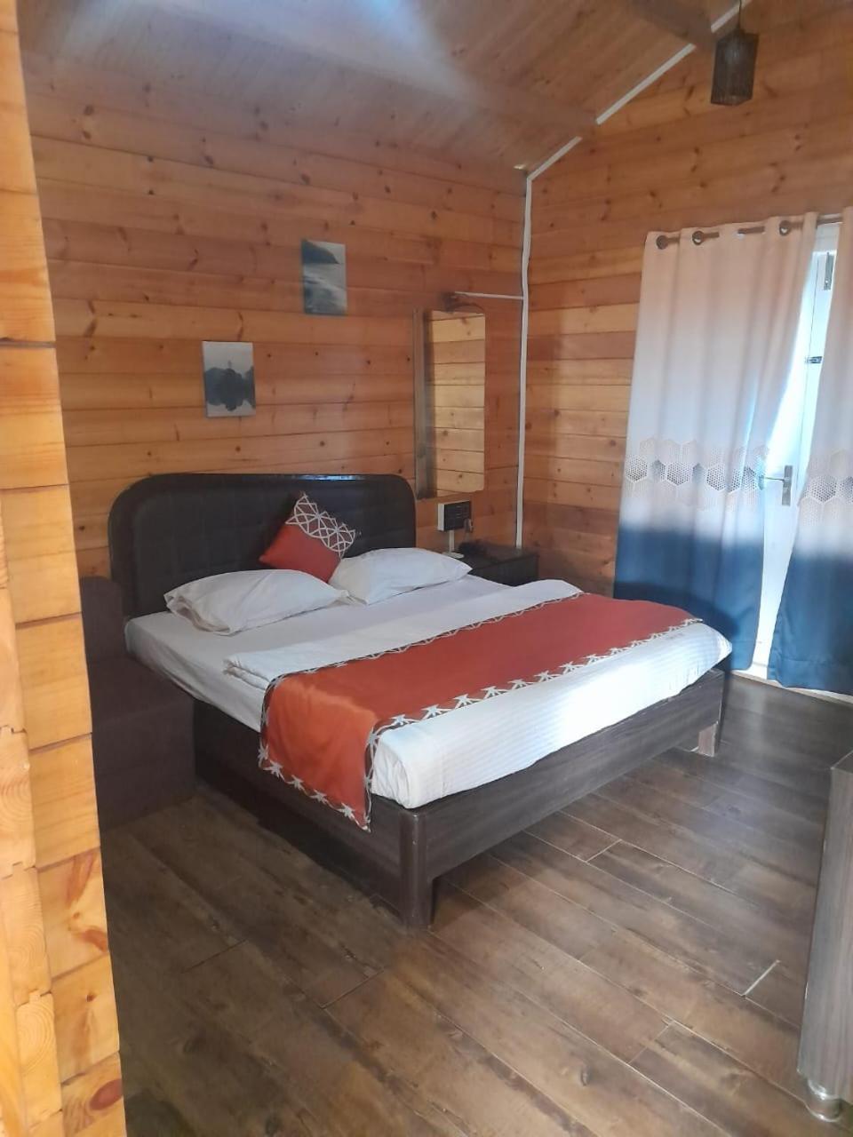 Coastal Bay Inn Alībāg Esterno foto