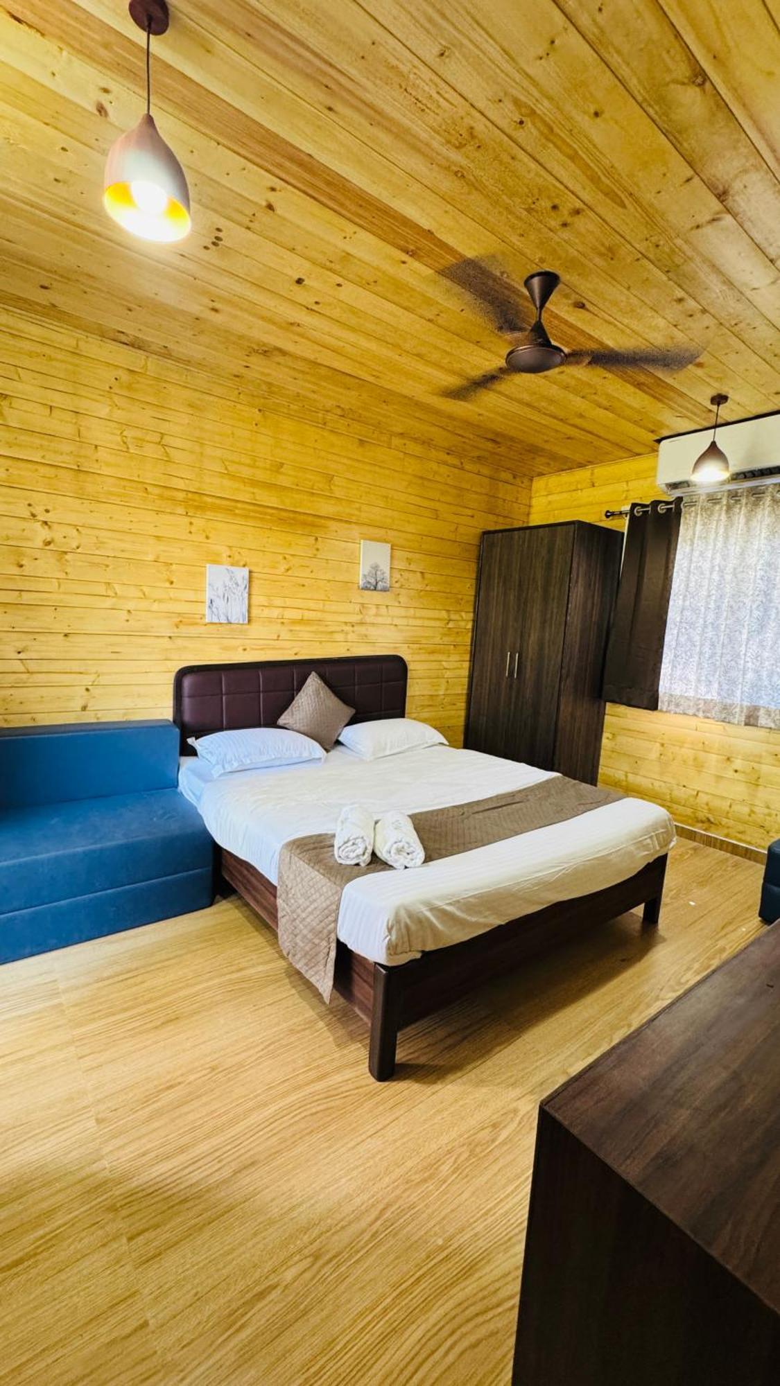 Coastal Bay Inn Alībāg Esterno foto