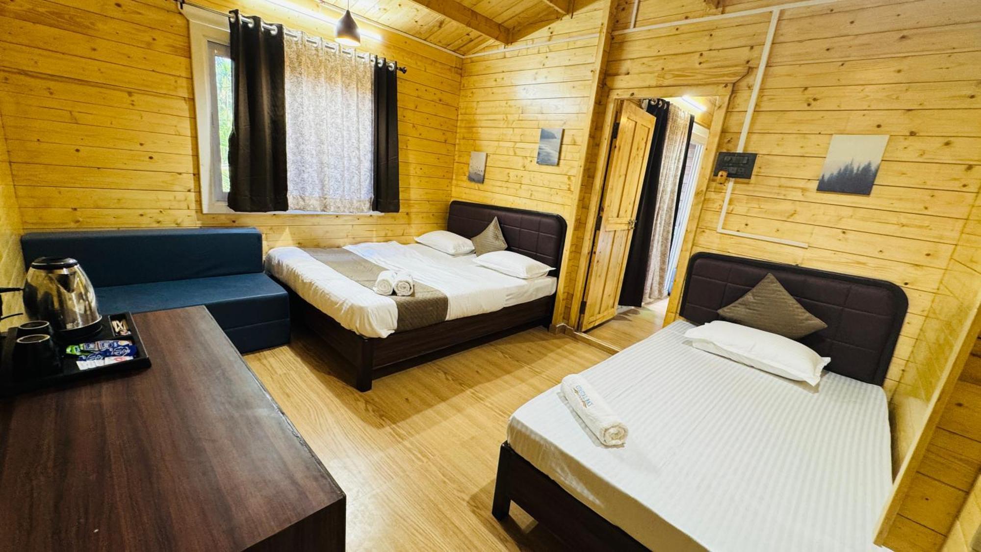 Coastal Bay Inn Alībāg Esterno foto
