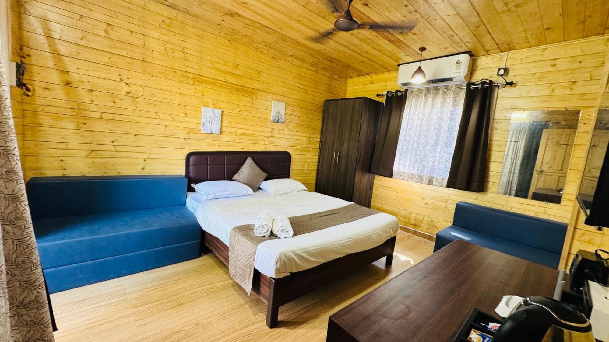 Coastal Bay Inn Alībāg Esterno foto