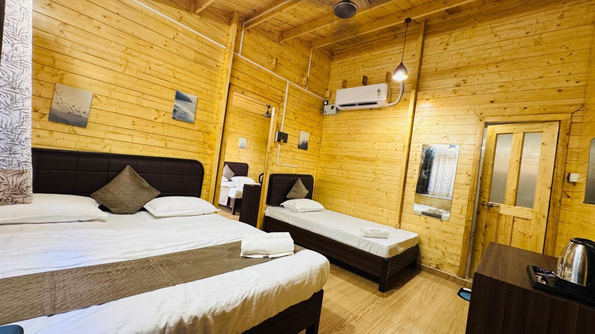 Coastal Bay Inn Alībāg Esterno foto